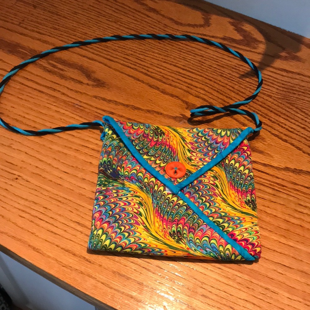 Quilted handmade shoulder strap 8.5 x 8” purse, has 3 parts, 2 w velcro closures